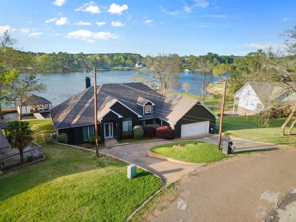 The Finding Place at Lake Palestine